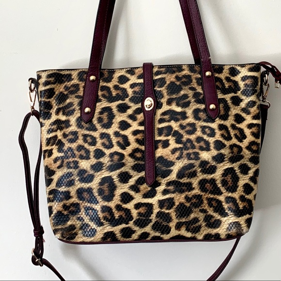 Leopard Maroon Tote - Picture 9 of 12